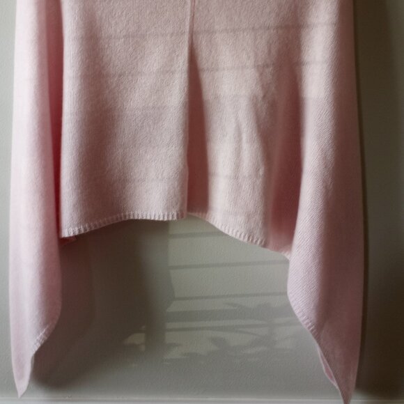 'PURE COLLECTION' Pastel Pink 100% Cashmere Capelet One Size NWOT - Picture 2 of 12